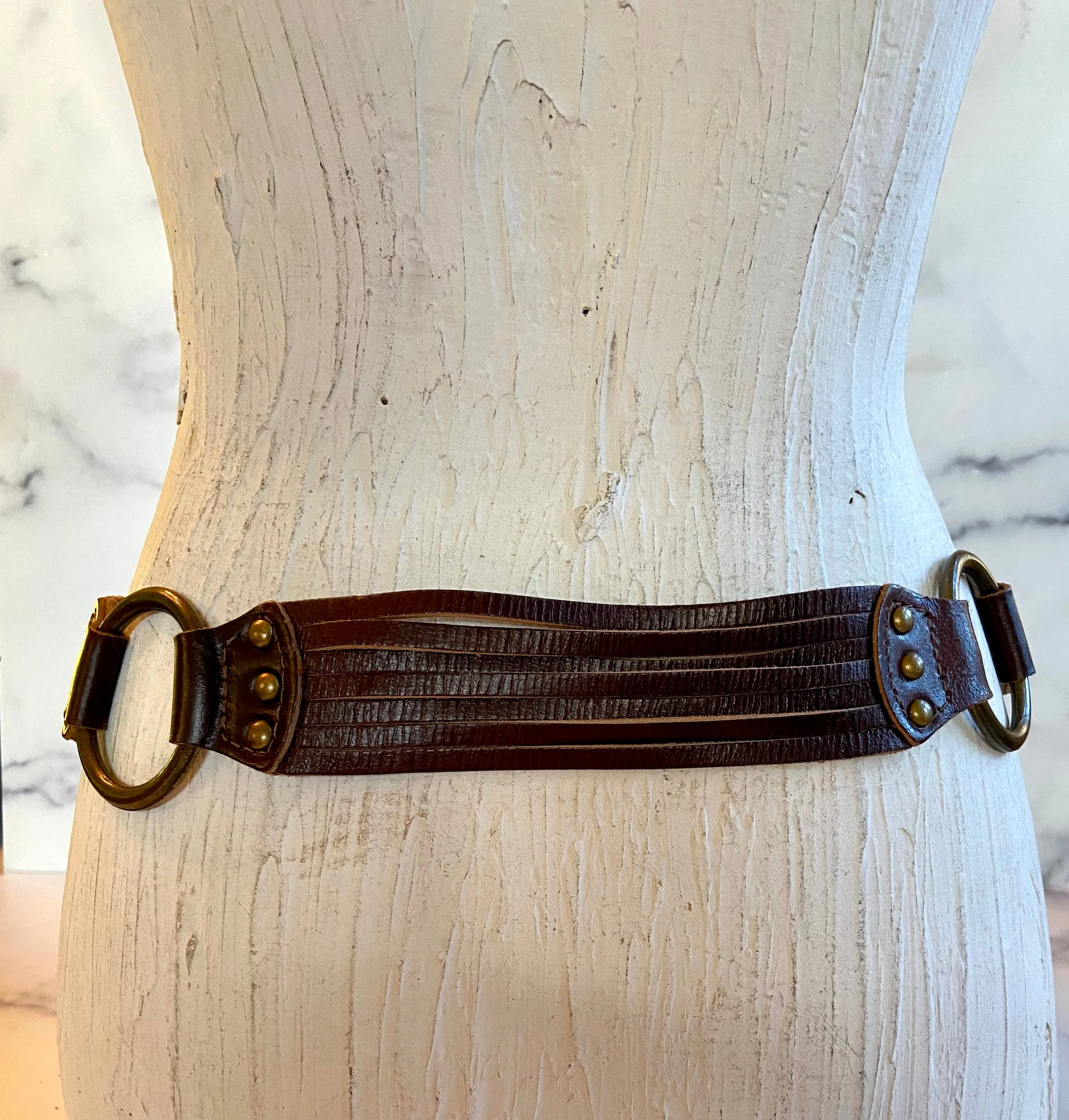 Big bronze buckle leather belt