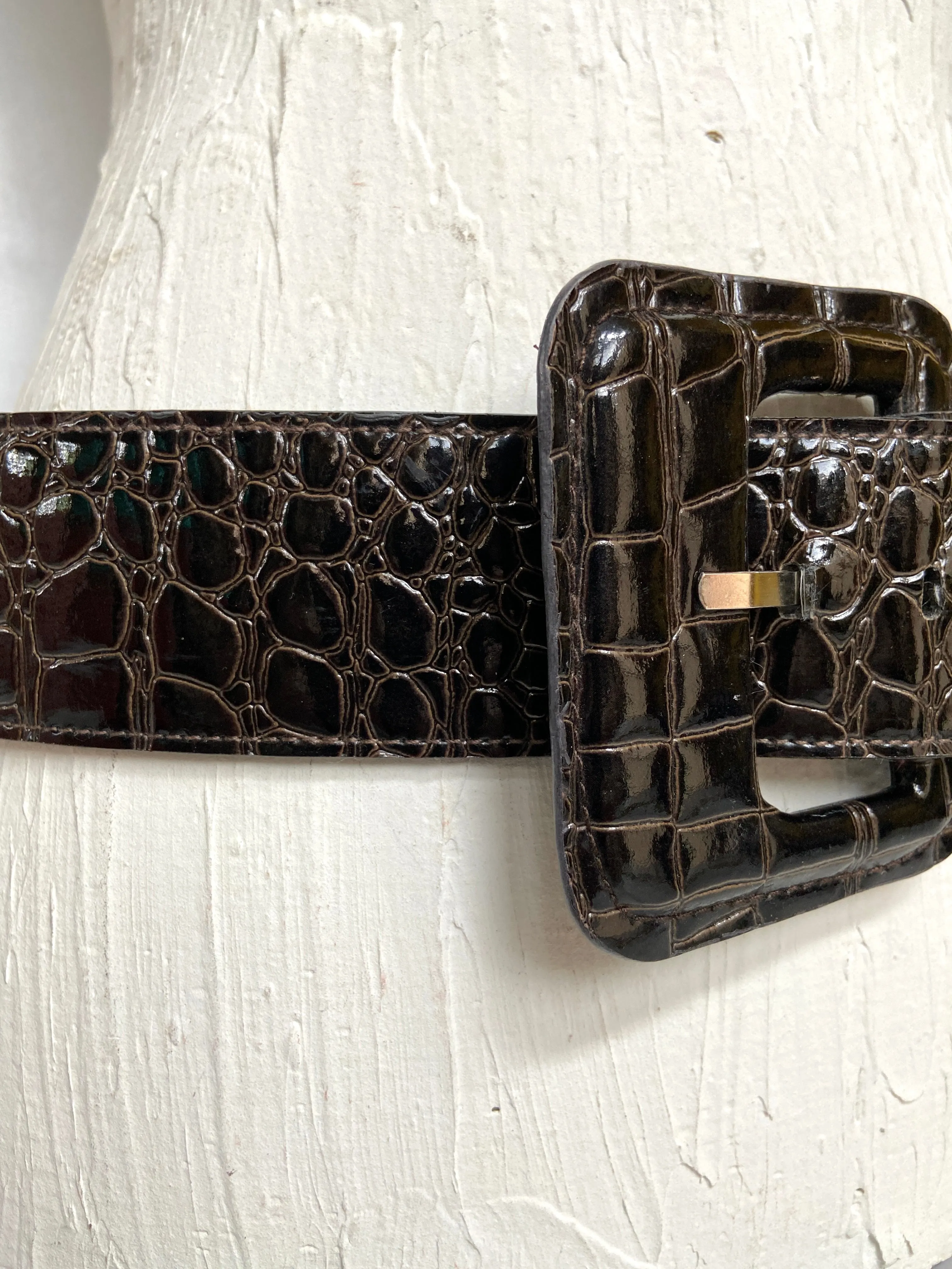 Croc leather belt