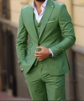 Handsome Light Emerald Green 3 Pieces Mens Suits CS4326