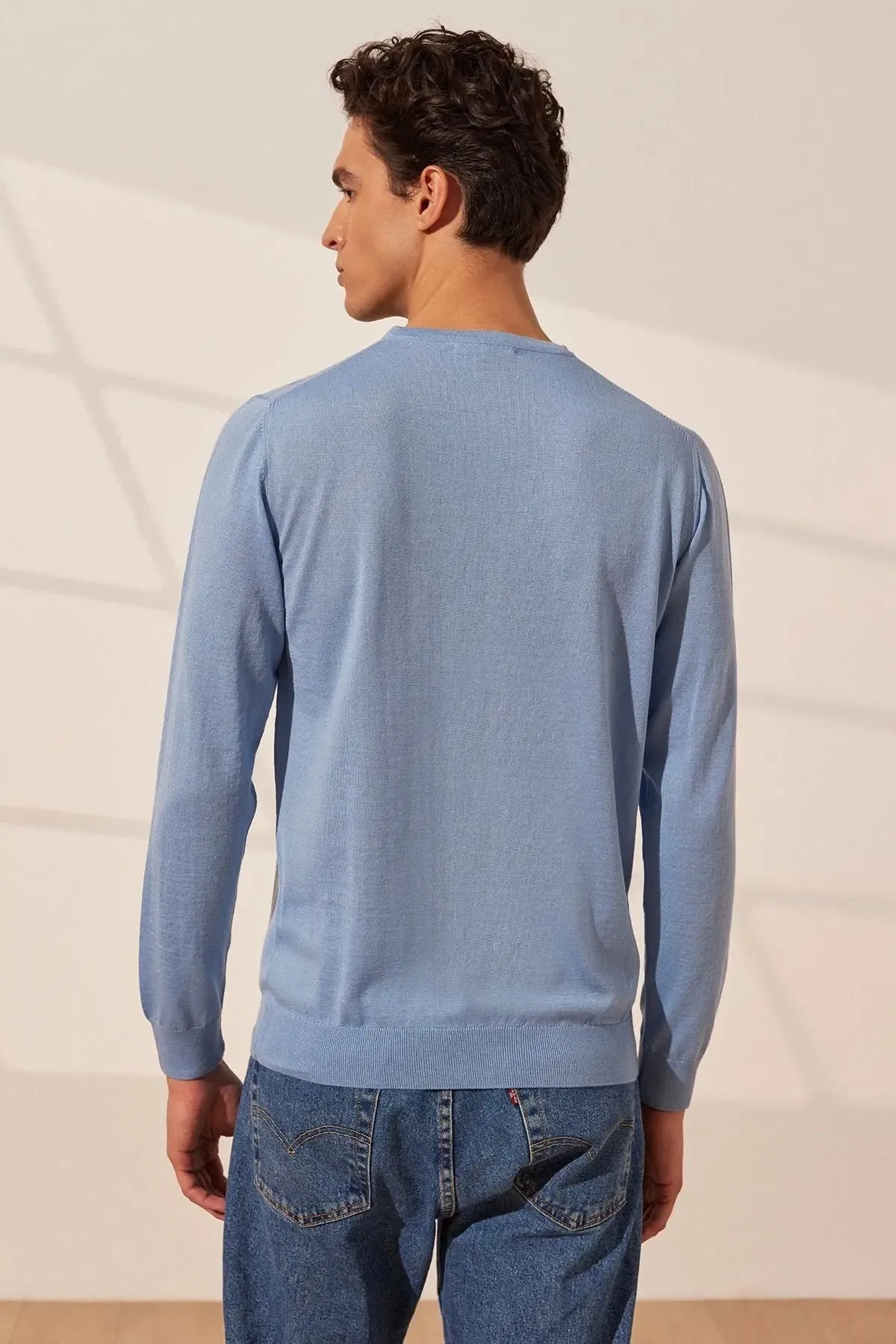 Light Blue Silk Quentin Round Neck Long Sleeve Men's Knitwear