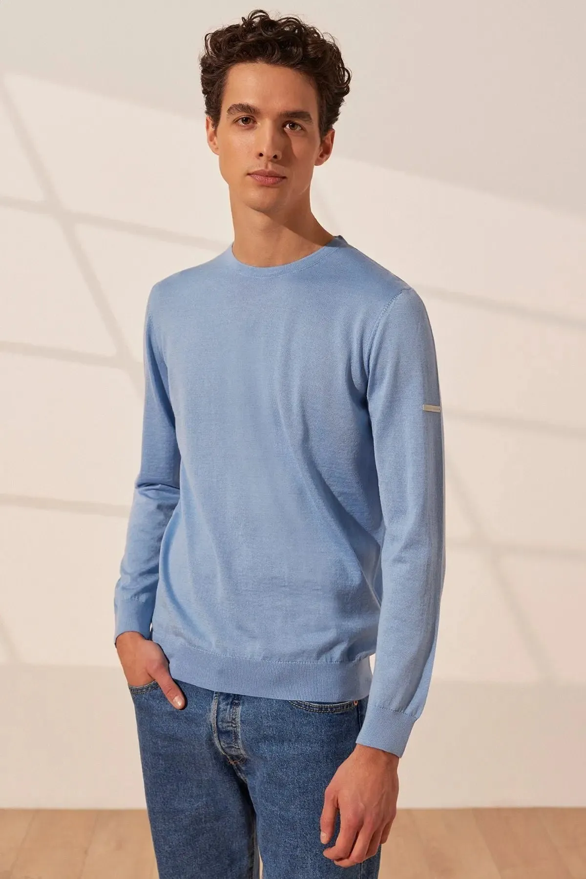 Light Blue Silk Quentin Round Neck Long Sleeve Men's Knitwear