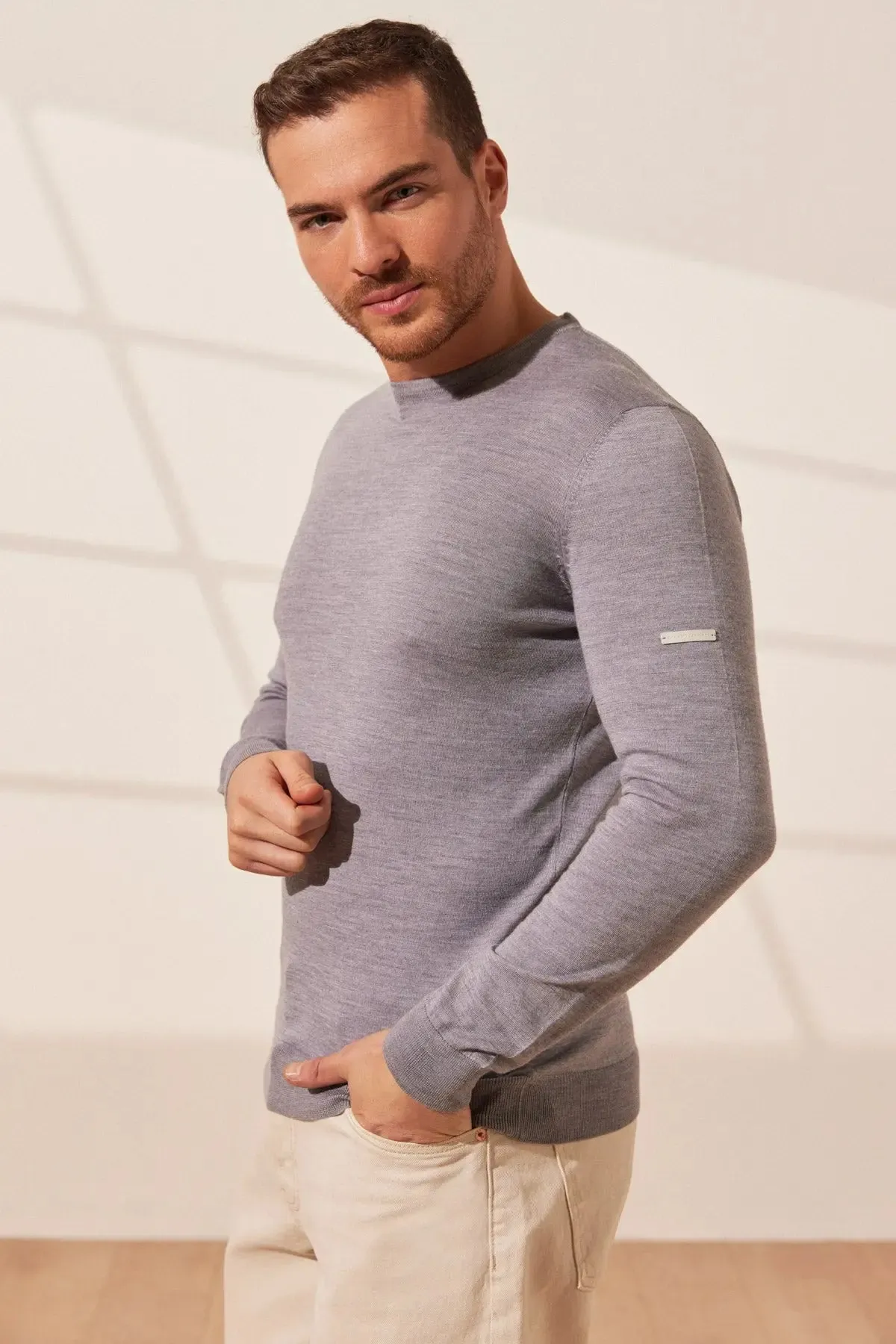 Light Gray Silk Quentin Round Neck Long Sleeve Men's Knitwear