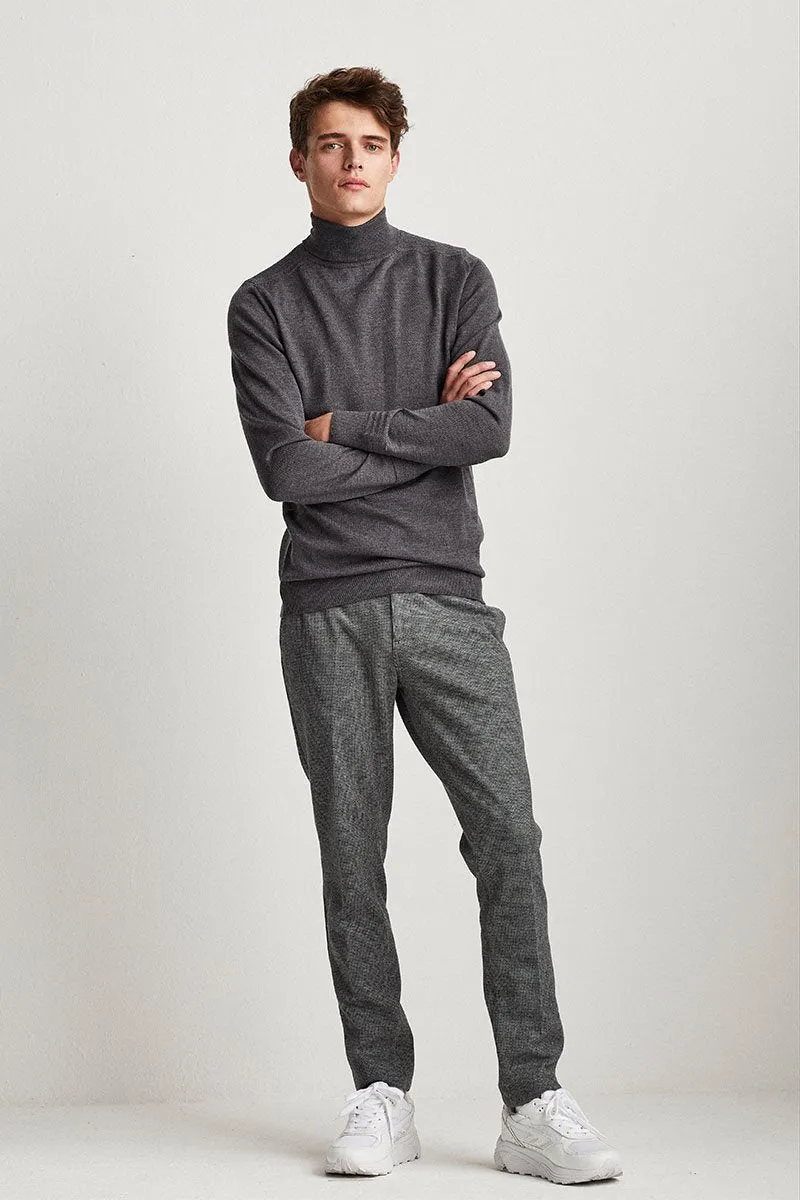 Rollneck merino knitwear