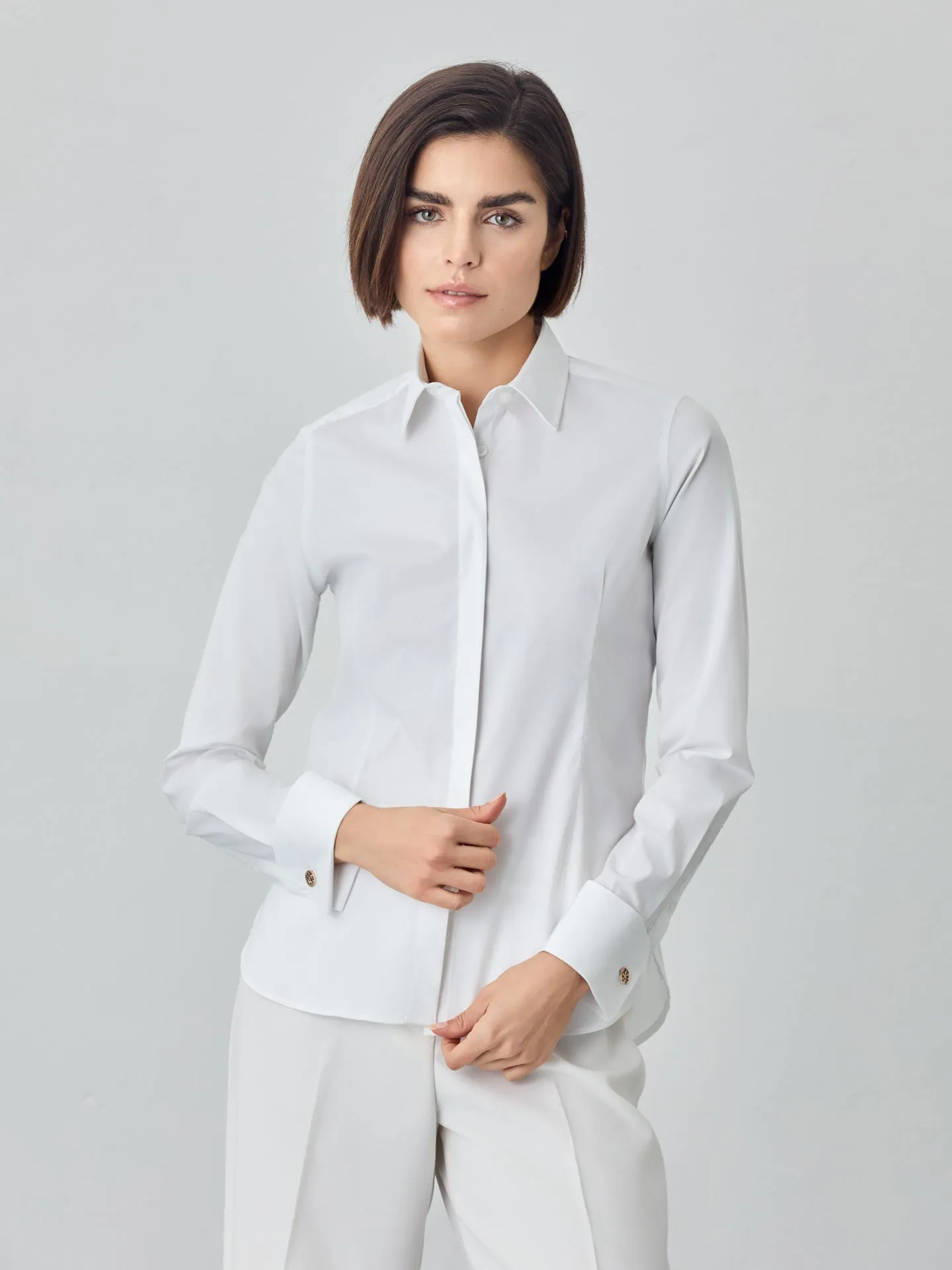 Slim Fit Plain Poplin Comfort Shirt With Gold Cuffs Buttons